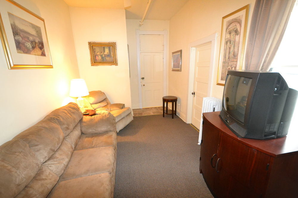 Perfect Stay Inn & Suites Blair Exterior photo