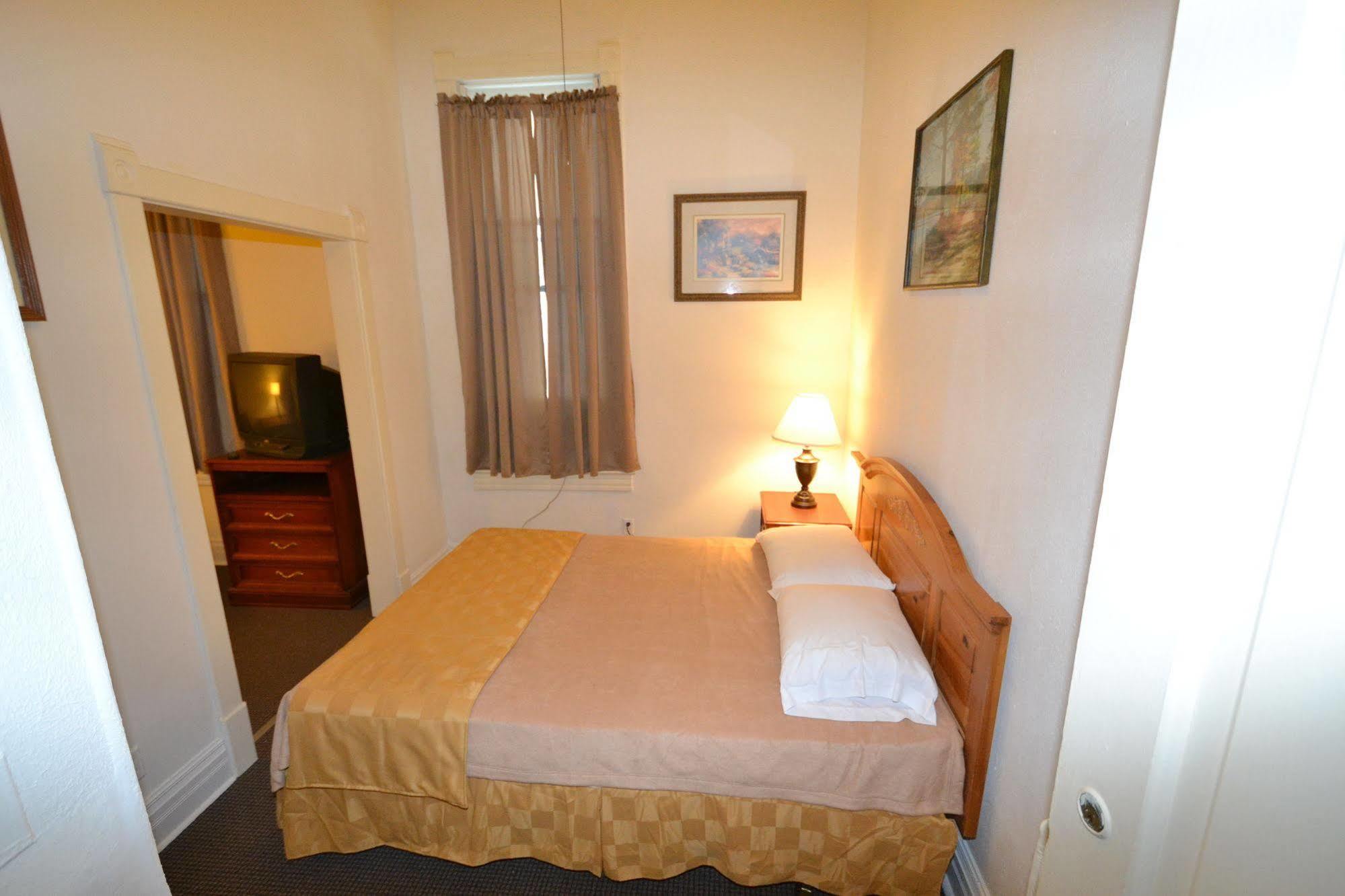 Perfect Stay Inn & Suites Blair Exterior photo
