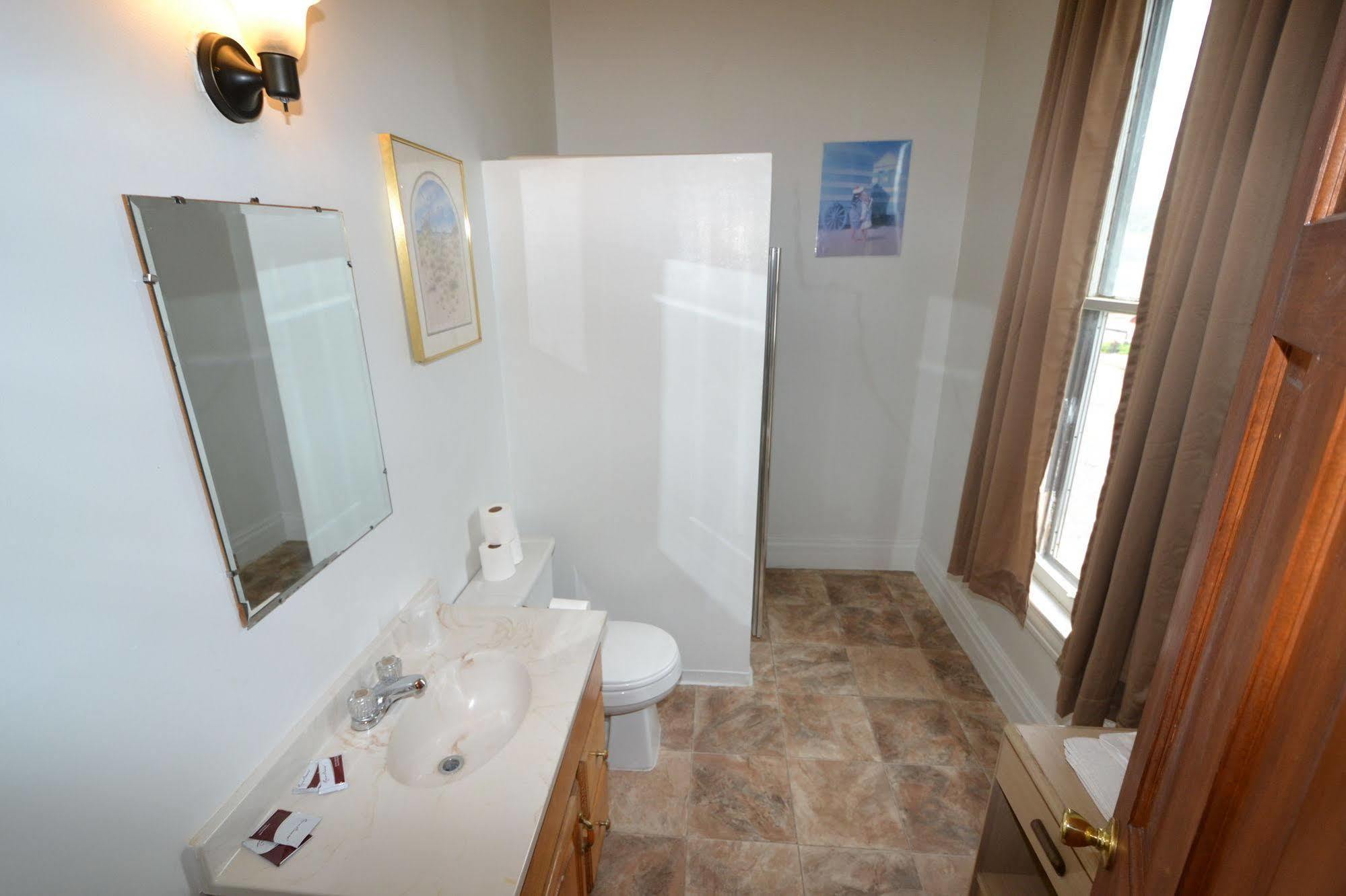 Perfect Stay Inn & Suites Blair Exterior photo